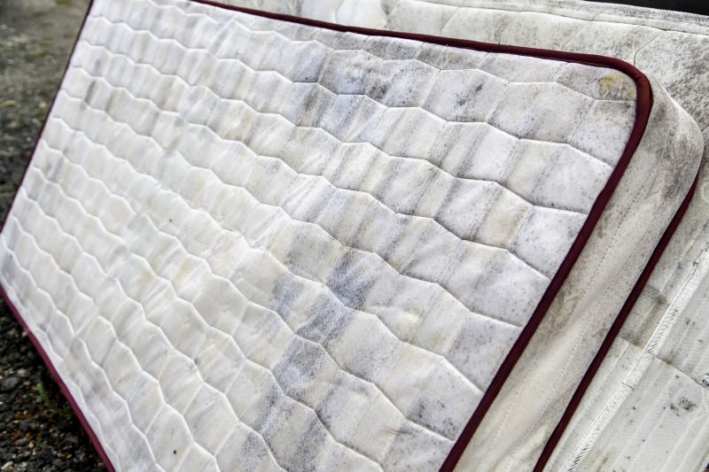 Local Mattress Disposal in Carol Stream, IL
